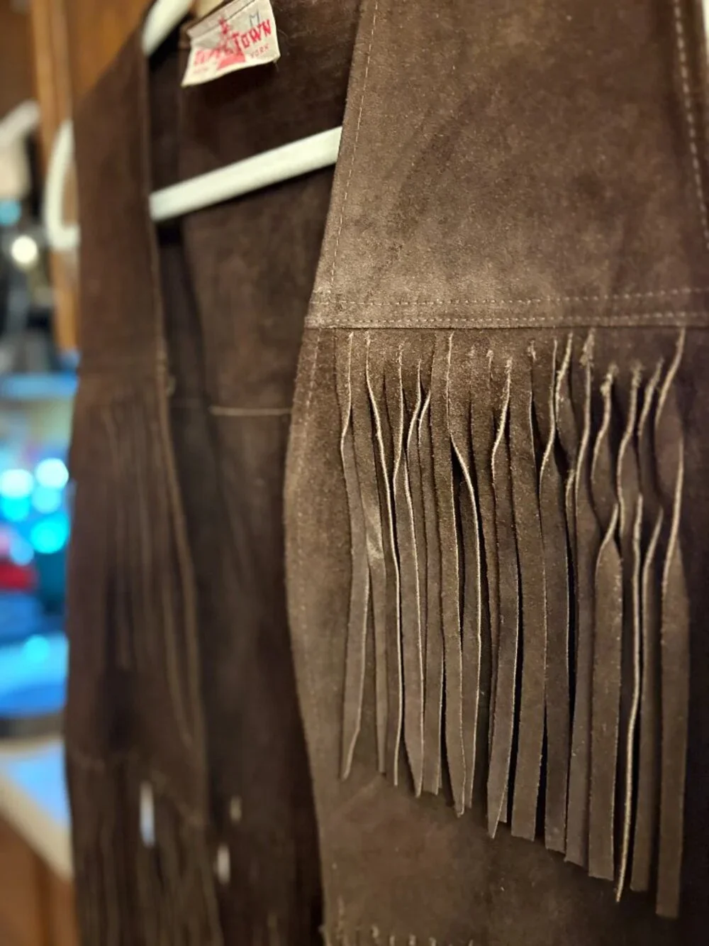 VINTAGE TEPEE TOWN NY FRINGE VEST - Picture 7 of 10